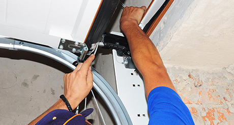 Garage Door Technician Laguna Niguel CA
